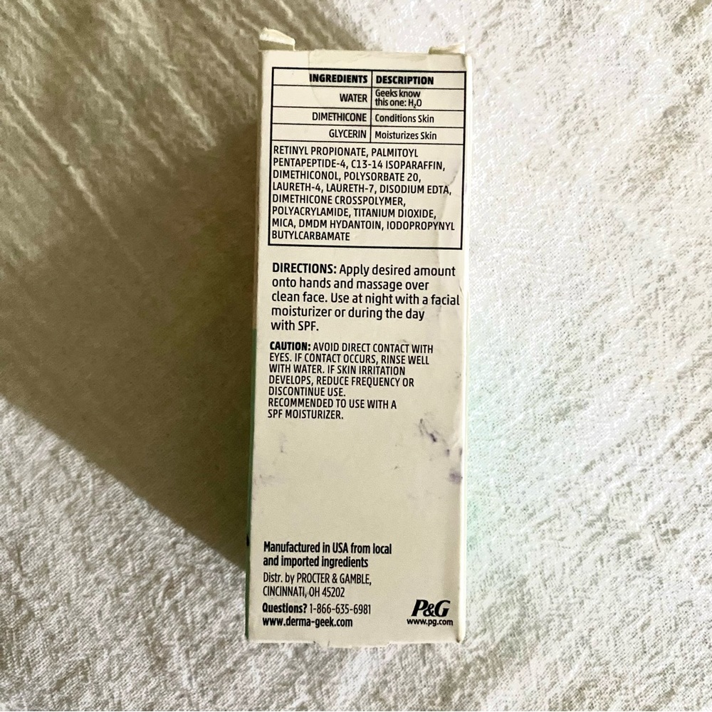 Derma Geek Smoothing Facial Serum Retinoid 0.3% 1.3 fl oz - Picture 3 of 4